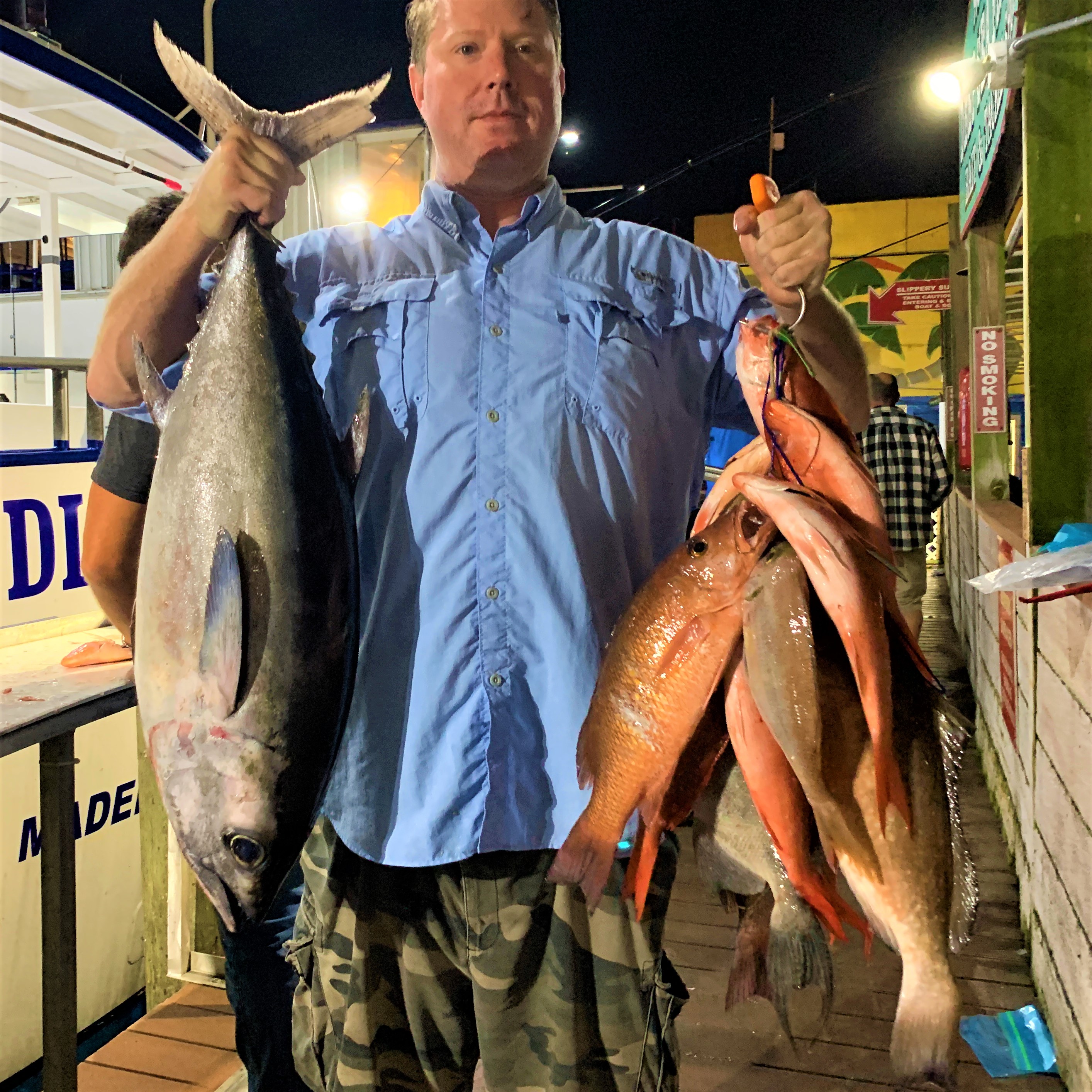 https://www.hubbardsmarina.com/wp-content/uploads/2019/03/Dave-Granger-from-Orlando-showing-off-his-39-hour-bounty-1.jpg