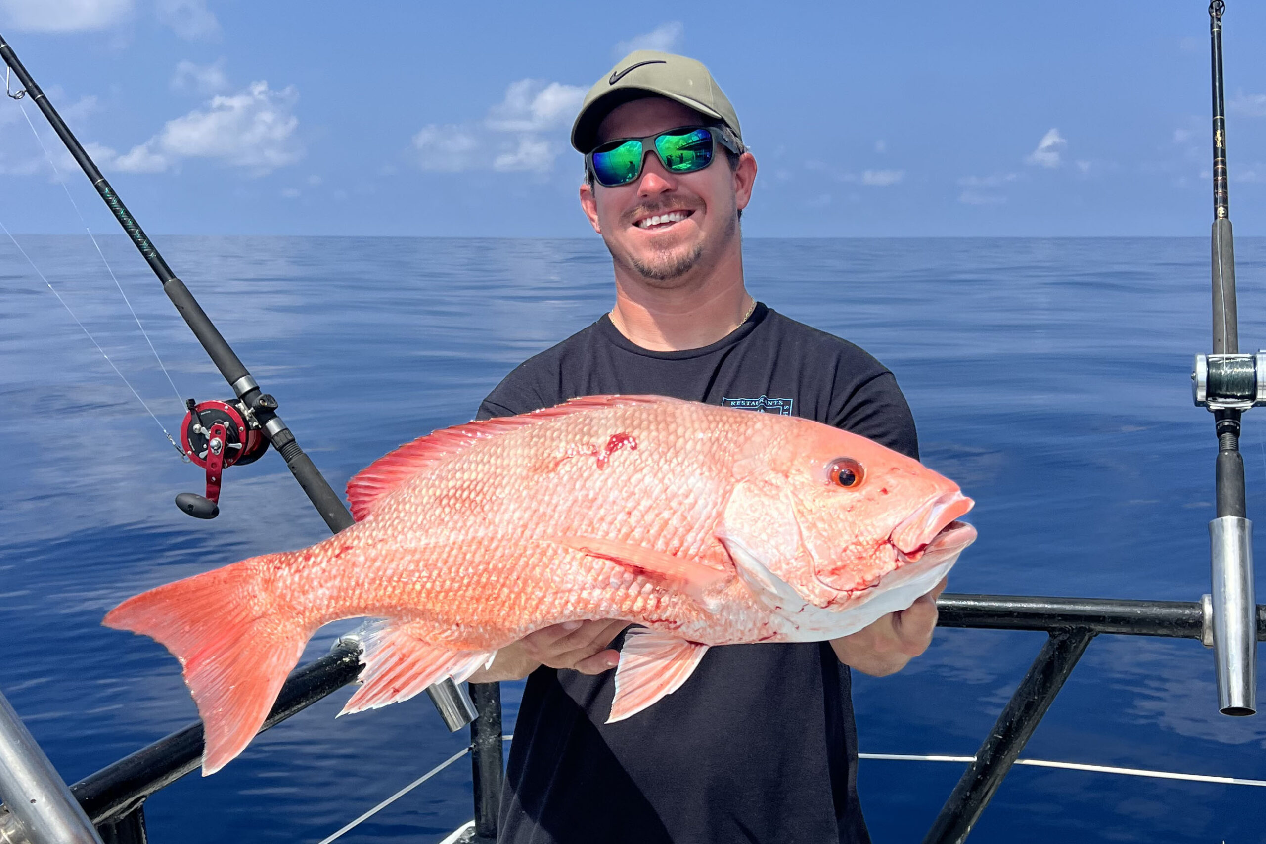 Performance Fish Texas Flag Redfish/Trout in Miramar Size: M